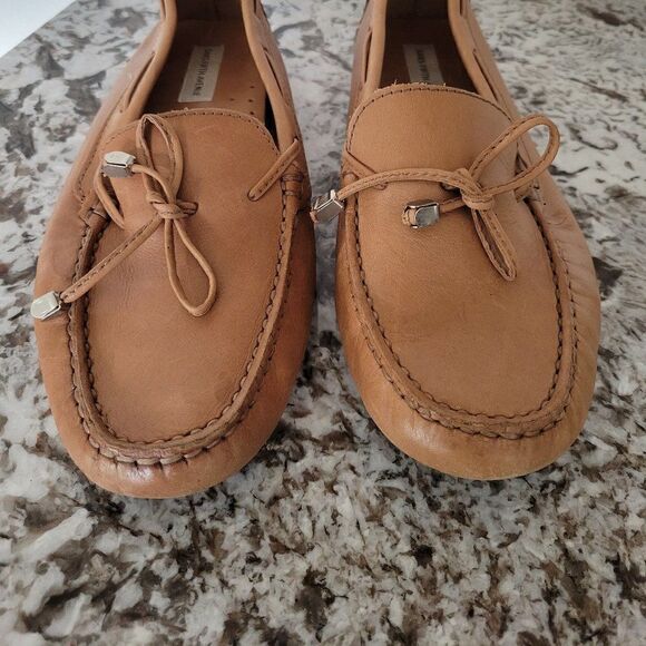 Saks Fifth Avenue Leather Loafers 9B - Picture 1 of 10